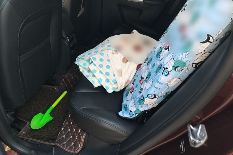 Used Volvo XC60 2016 T5 Smart Upgrade Model Left Rear Seat