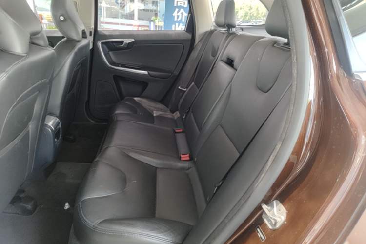 Used Volvo XC60 2016 T5 Smart Upgrade Model Left Rear Seat