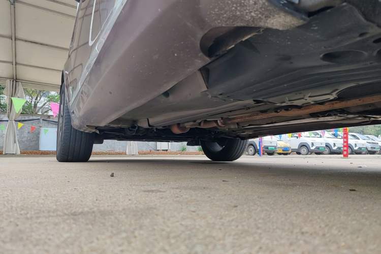 Used Volvo XC60 2016 T5 AWD Smart Drive Edition Left Side Sill