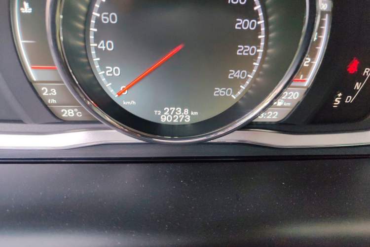 Used Volvo XC60 2016 T5 AWD Zhiyuan Edition Odometer Close Up