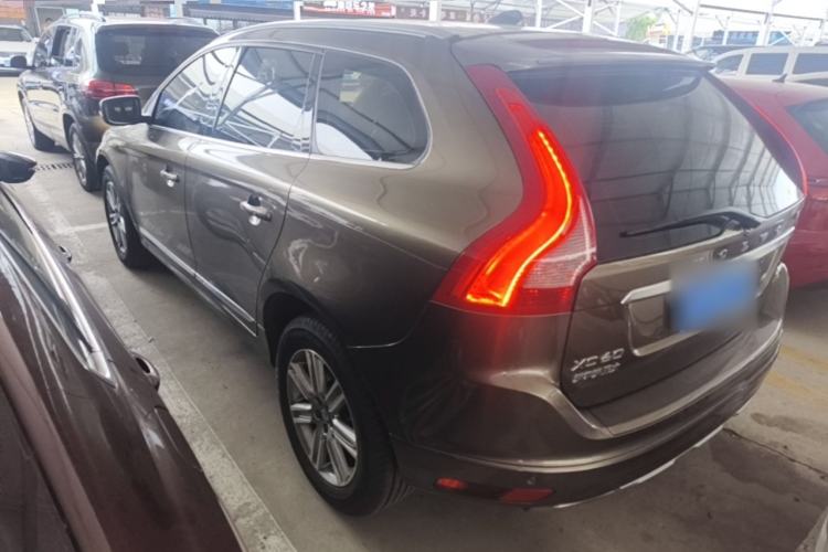 Used Volvo XC60 2016 T5 Smart Version Rear Left 45 Deg