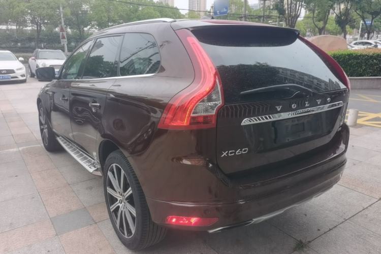 Used Volvo XC60 2016 T6 AWD Zhiyue Edition Rear Left 45 Deg