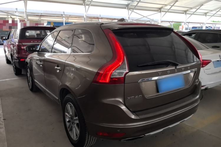 Used Volvo XC60 2016 T5 Smart Version Rear Left 45 Deg