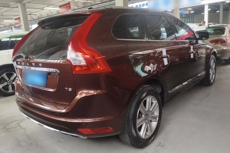 Used Volvo XC60 2016 T5 Smart Version Rear Right 45 Deg