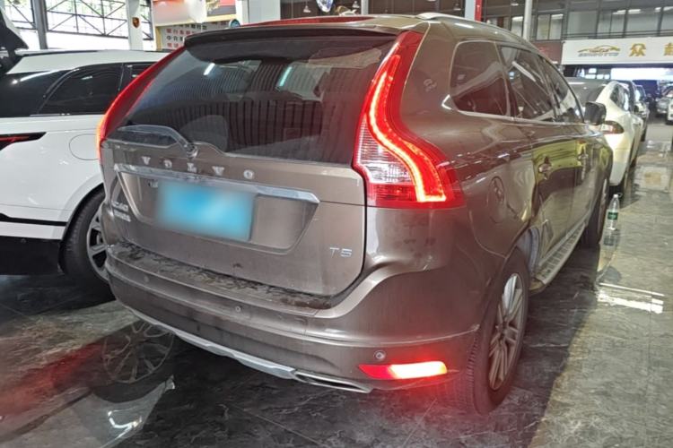 Used Volvo XC60 2016 T5 Smart Version Rear Right 45 Deg