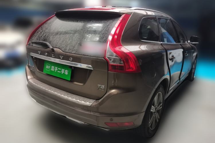 Used Volvo XC60 2016 T5 Smart Version Rear Right 45 Deg