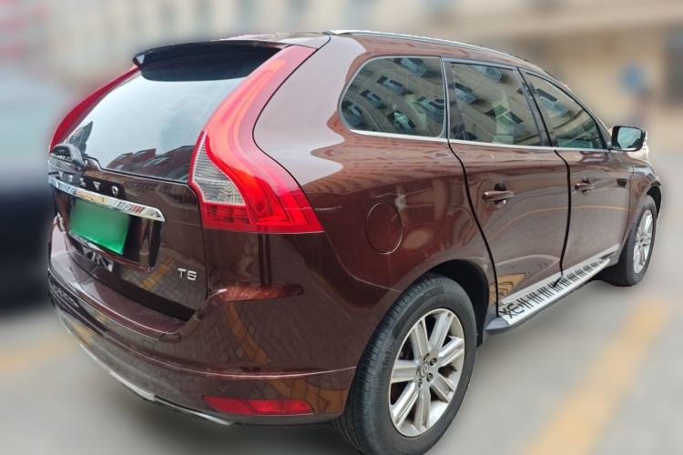 Used Volvo XC60 2016 T5 Smart Version Rear Right 45 Deg