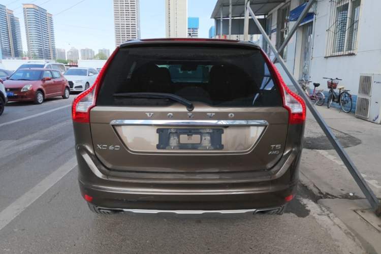 Used Volvo XC60 2016 T5 AWD Zhiyuan Edition Rear