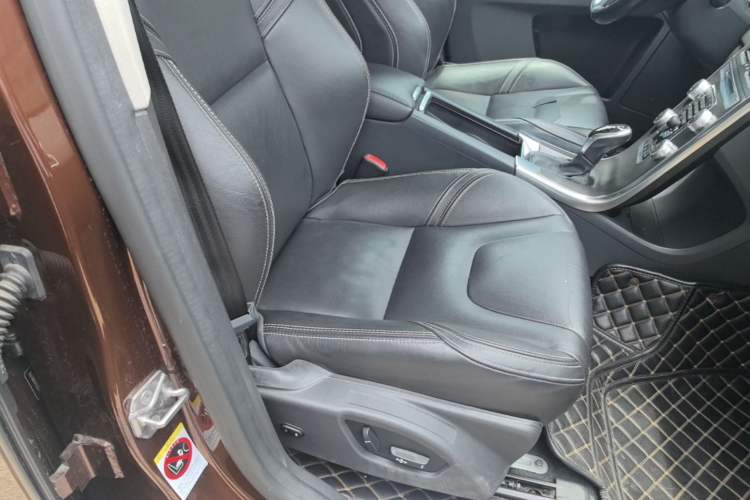 Used Volvo XC60 2016 T5 AWD Zhiyuan Edition Right Front Seat
