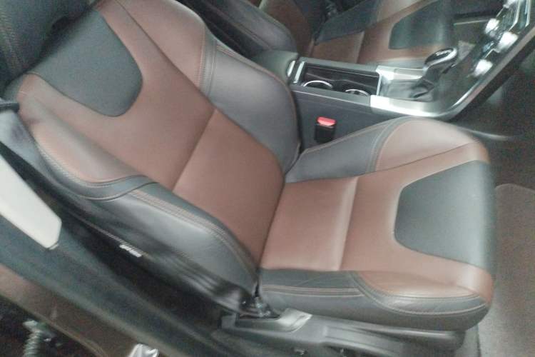 Used Volvo XC60 2016 T5 Smart Version Right Front Seat