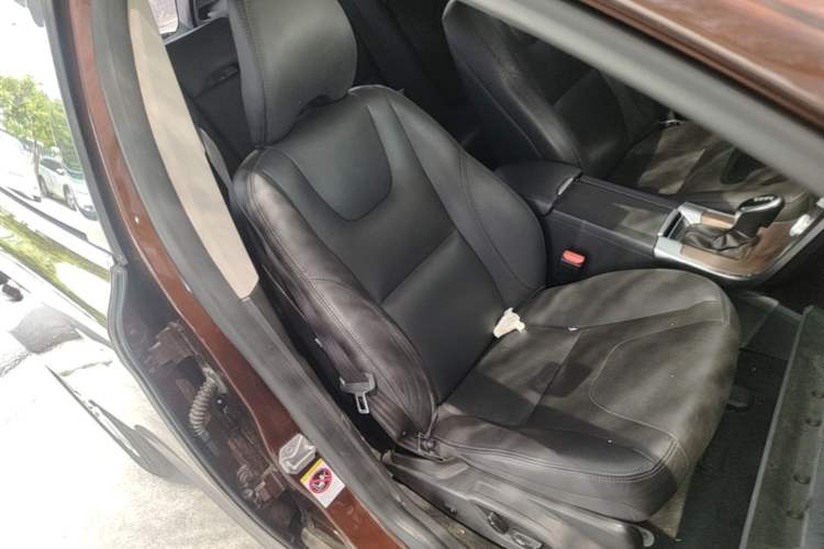 Used Volvo XC60 2016 T5 Smart Upgrade Model Right Front Seat