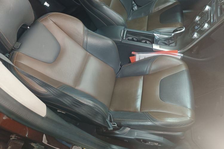 Used Volvo XC60 2016 T5 Smart Version Right Front Seat