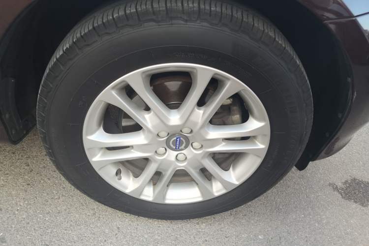 Used Volvo XC60 2016 T5 Smart Upgrade Model Right Front Wheel Hub