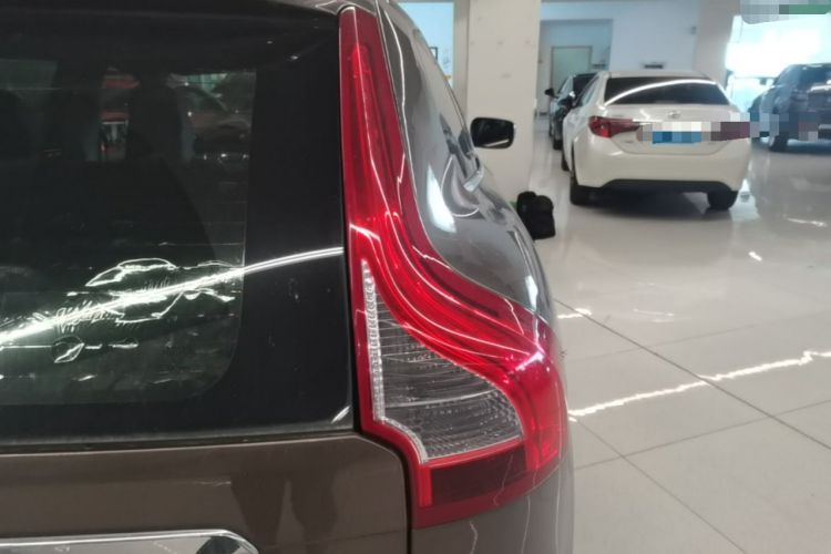 Used Volvo XC60 2016 T5 Smart Version Right Rear Taillight