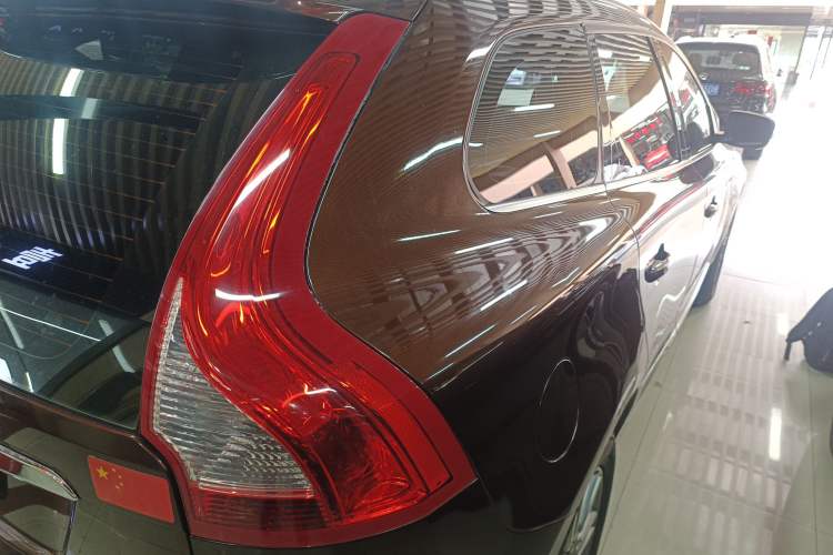 Used Volvo XC60 2016 T5 Smart Version Right Rear Taillight