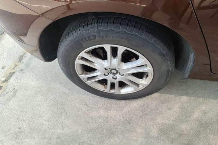 Used Volvo XC60 2016 T5 Smart Upgrade Model Right Rear Wheel Hub