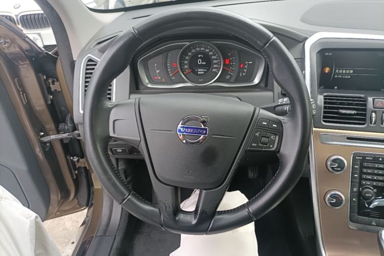 Used Volvo XC60 2016 T5 Smart Drive Edition Steering Wheel