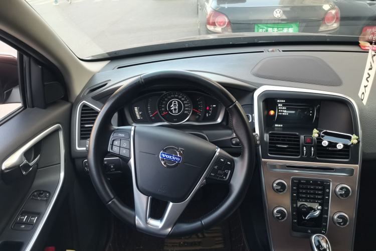 Used Volvo XC60 2016 T5 Smart Upgrade Model Steering Wheel