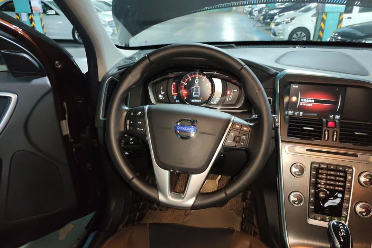 Used Volvo XC60 2016 T5 AWD Zhiyuan Edition Steering Wheel