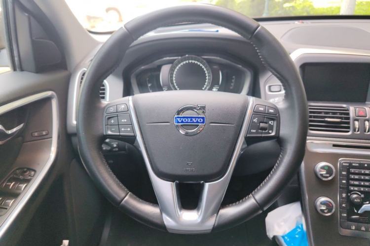 Used Volvo XC60 2016 T5 AWD Zhiyuan Edition Steering Wheel