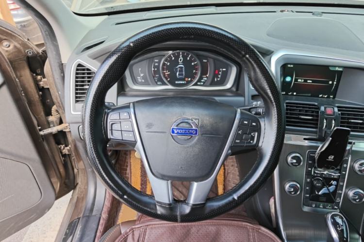 Used Volvo XC60 2016 T5 AWD Zhiyuan Edition Steering Wheel
