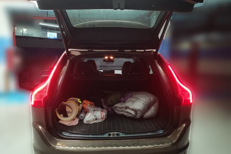 Used Volvo XC60 2016 T5 Smart Version Trunk