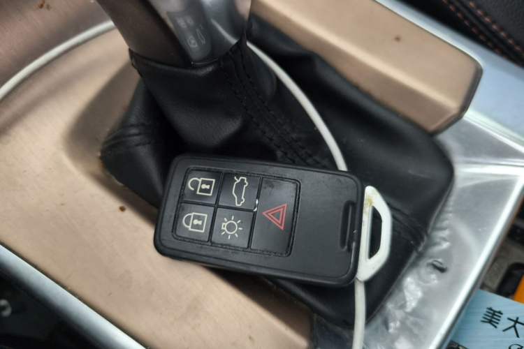 Used Volvo XC60 2016 T5 Smart Drive Edition Vehicle Key