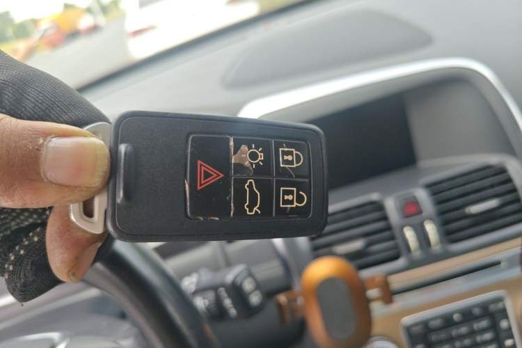 Used Volvo XC60 2016 T5 Smart Upgrade Model Vehicle Key