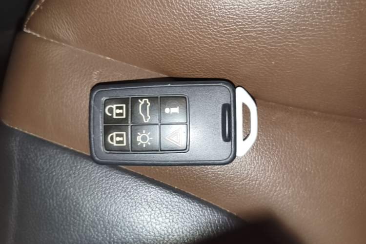 Used Volvo XC60 2016 T5 AWD Zhiyuan Edition Vehicle Key