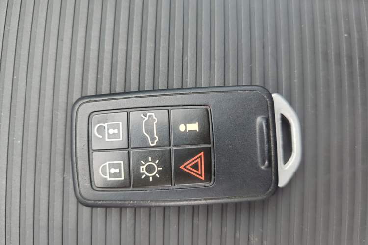Used Volvo XC60 2016 T5 AWD Smart Drive Edition Vehicle Key