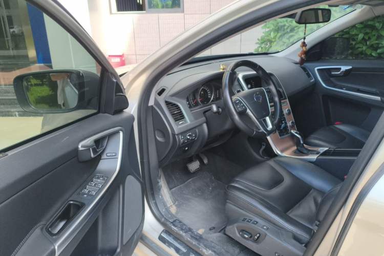 Used Volvo XC60 2016 T5 Smart Upgrade Model Driver Seat