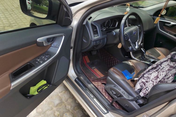 Used Volvo XC60 2016 T5 Smart Version Driver Seat