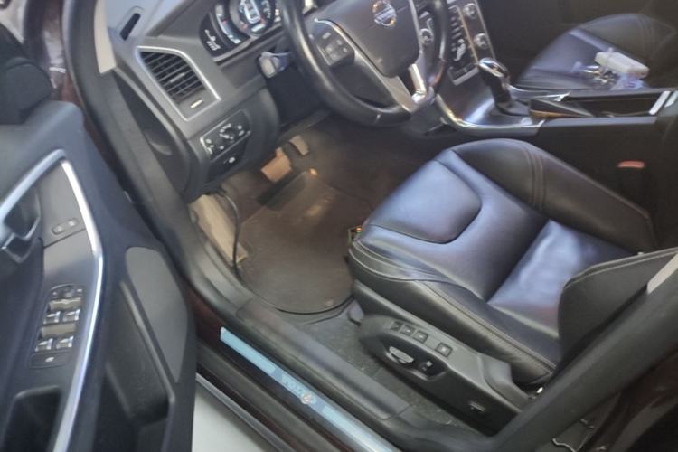 Used Volvo XC60 2016 T5 Smart Version Driver Seat