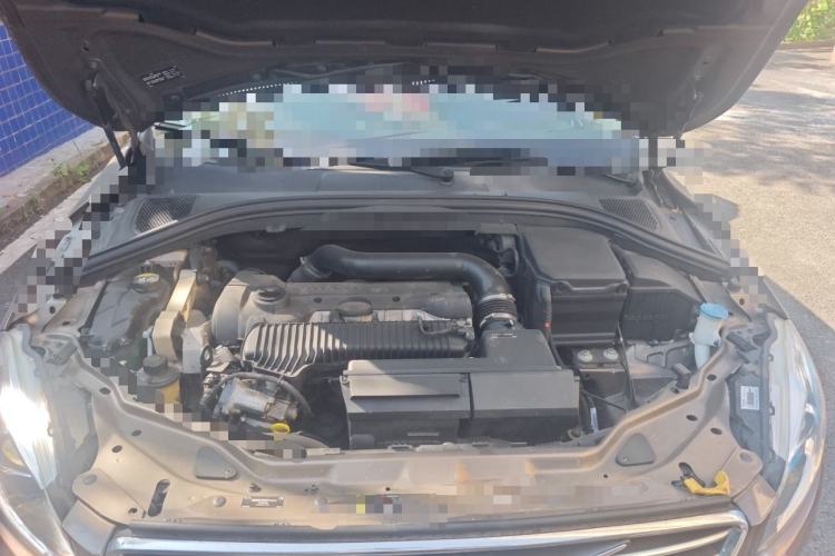 Used Volvo XC60 2016 T5 AWD Zhiyuan Edition Engine Bay