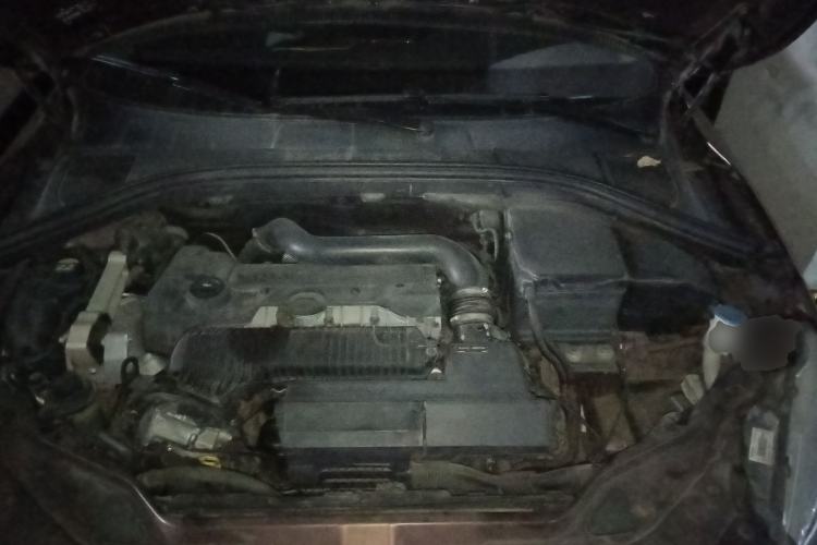 Used Volvo XC60 2016 T5 AWD Zhiyuan Edition Engine Bay