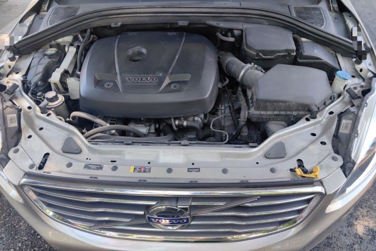 Used Volvo XC60 2016 T5 Smart Drive Edition Engine Bay