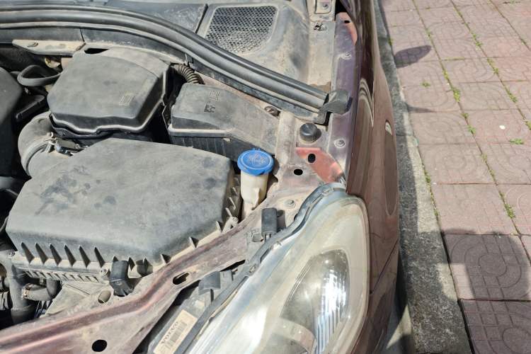 Used Volvo XC60 2016 T5 Smart Drive Edition Engine Bay Left