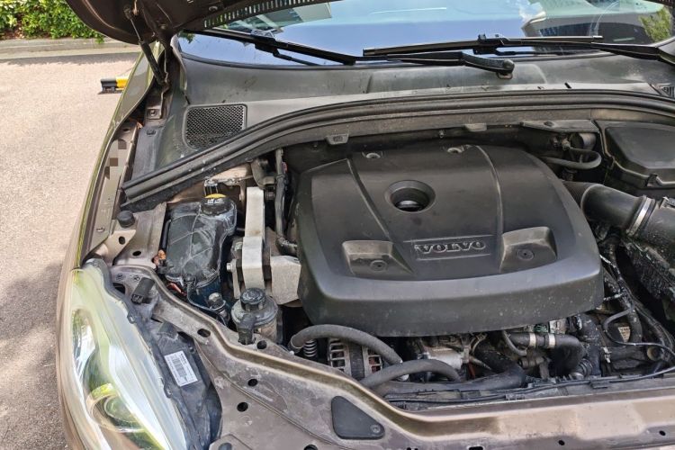 Used Volvo XC60 2016 T5 Smart Upgrade Model Engine Bay Right