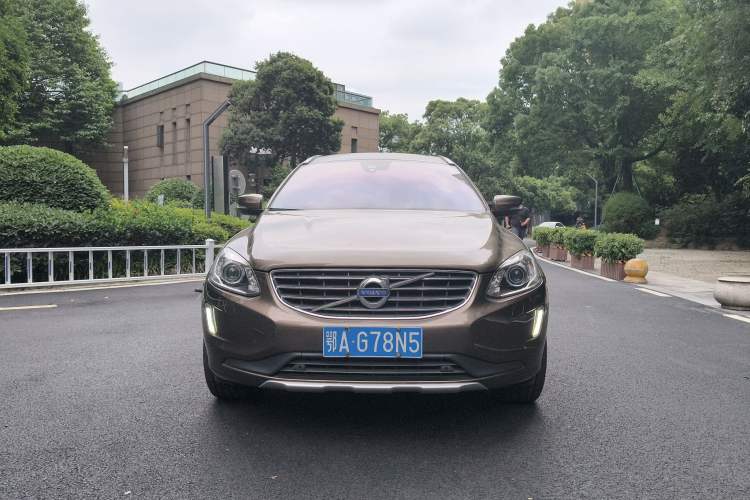 Used Volvo XC60 2016 T5 Smart Upgrade Model Exterior 1