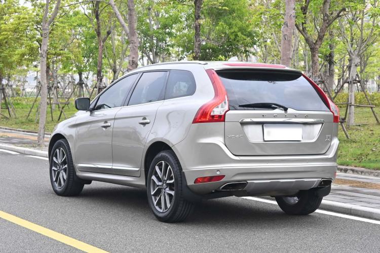 Used Volvo XC60 2016 T5 AWD Smart Drive Edition Exterior 5