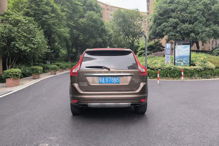 Used Volvo XC60 2016 T5 Smart Upgrade Model Exterior 5