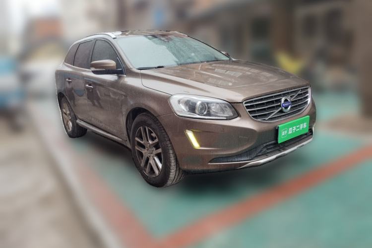 Used Volvo XC60 2016 T5 Smart Upgrade Model Front Right 45 Deg