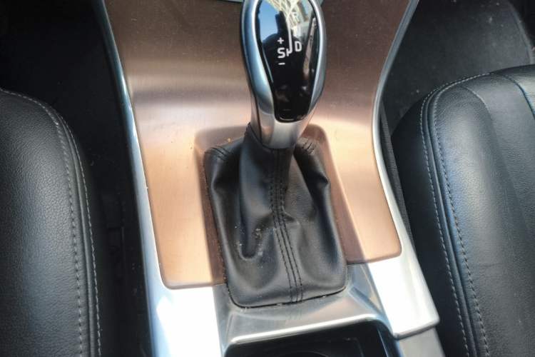 Used Volvo XC60 2016 T5 Smart Upgrade Model Gear Lever