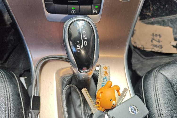 Used Volvo XC60 2016 T5 Smart Drive Edition Gear Lever