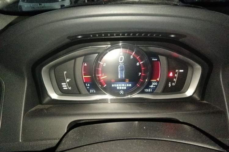 Used Volvo XC60 2016 T5 AWD Zhiyuan Edition Instrument Cluster