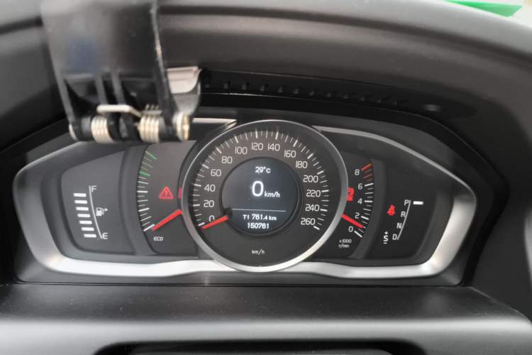 Used Volvo XC60 2016 T5 Smart Version Instrument Cluster