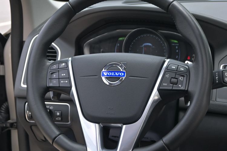 Used Volvo XC60 2016 T5 AWD Smart Drive Edition Interior 2