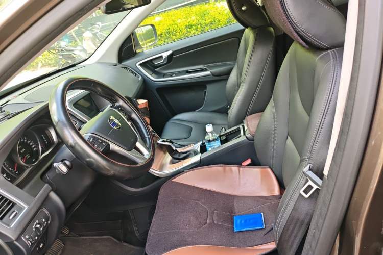 Used Volvo XC60 2016 T5 Smart Upgrade Model Left Front Seat