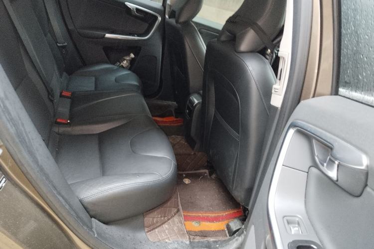 Used Volvo XC60 2016 T5 Smart Upgrade Model Left Rear Seat