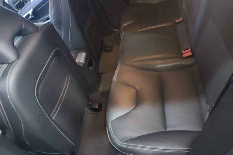 Used Volvo XC60 2016 T5 Smart Version Left Rear Seat